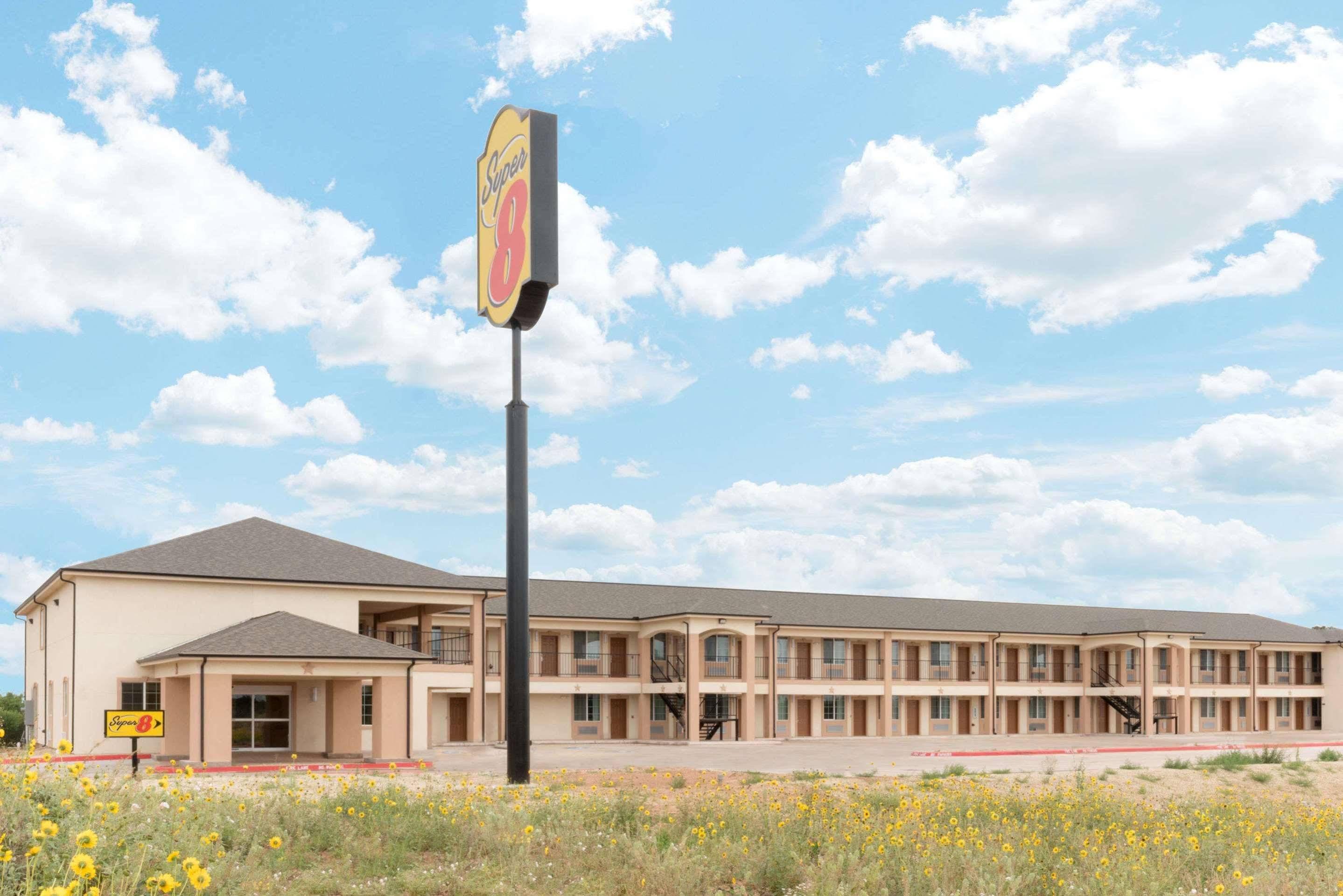 Super 8 By Wyndham Colorado City Extérieur photo